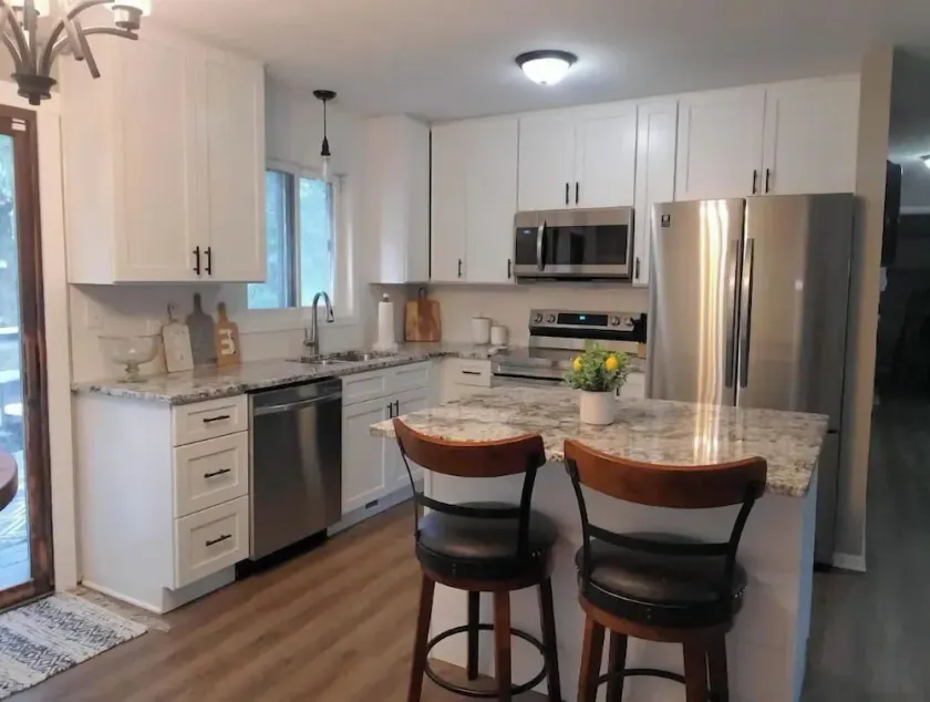 All you need for your home away from home in MN - Image 1