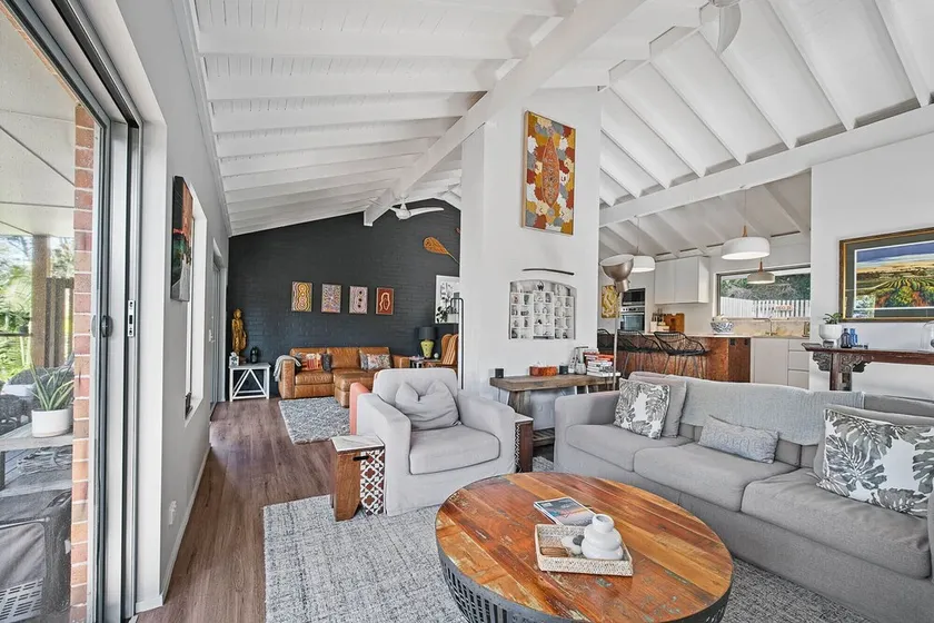 Stylish Villa 38 has Stunning Lake & Ocean Views a Perfect  Retreat ! - Image 1