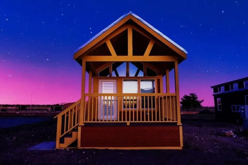 080 Tiny Home nr Grand Canyon South Rim Sleeps 8 - Image 1