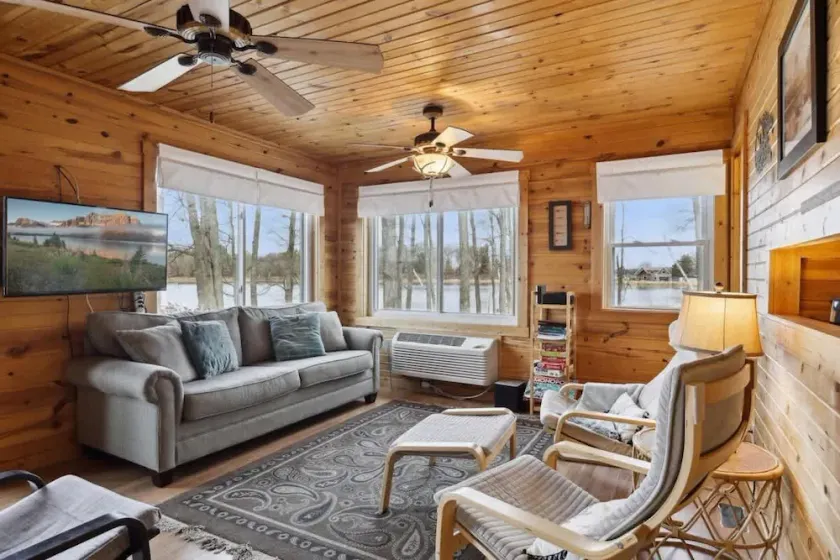 Sand Lake Peninsula Getaway - Sandy Beach - Image 1