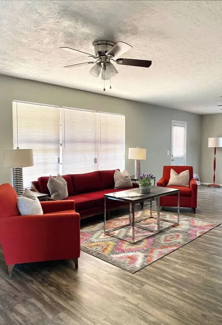 Huge Private 3 Bedroom House Large Master Fenced Yard, Galveston, Kemah, Fishing - Image 1