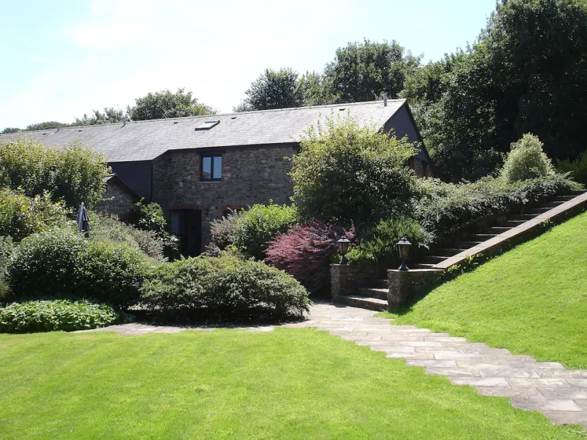 Luxury Accom nr Salcombe, Spring Barn, 5 Bedroom, Sleeps 10, 4 Star+, EV Charger - Image 1