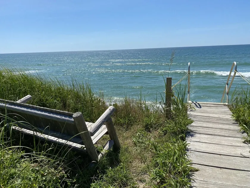 Nantucket Beach House - private beach - Image 1