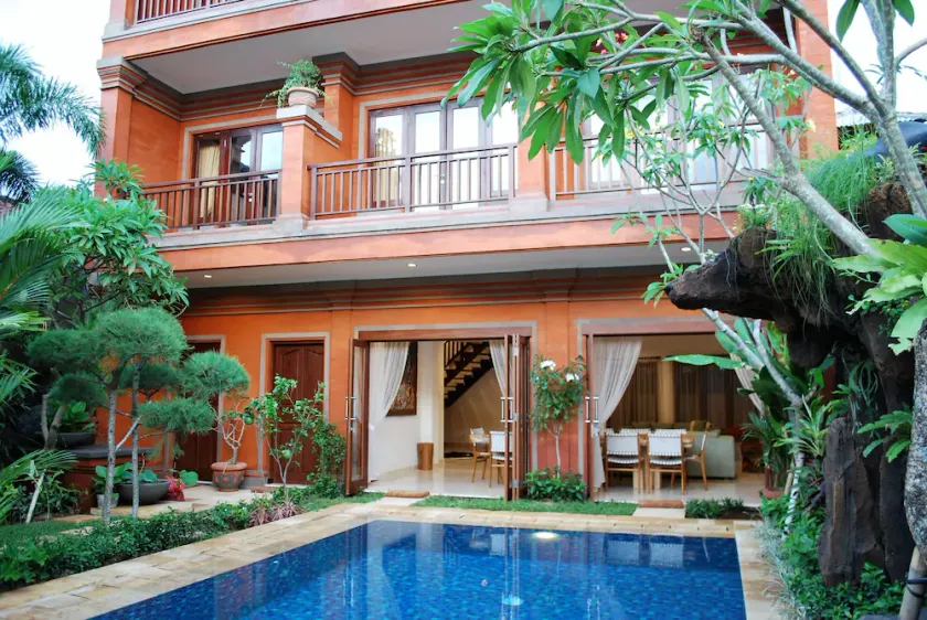 6br Villa in excellent location - Image 1