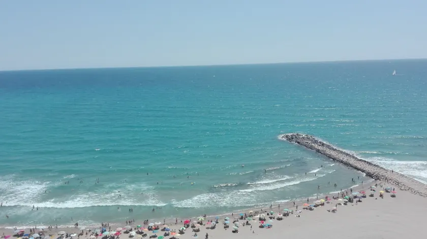 Beachfront Apartment. 2 bedroms. - Image 1