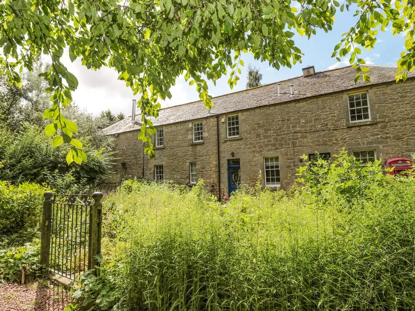 Das Kutscherhaus, CHIRNSIDE - Image 1