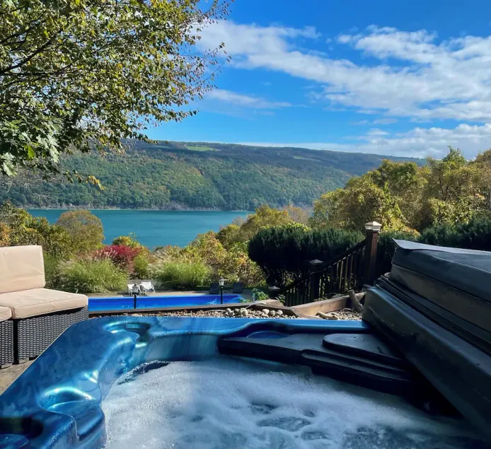 Cozy secluded villa-hot tub, panoramic view, waterfalls, gorge-south skaneateles - Image 1