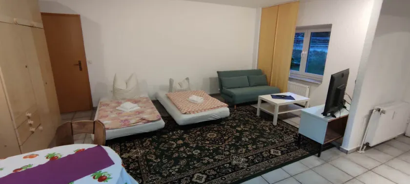 Estúdio-Standard-Casa de banho privada - Image 1
