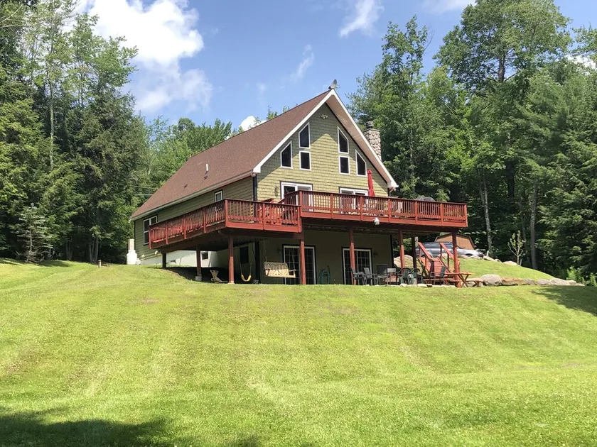 Windham Mountain Chalet with Treehouse sleeps 15, Game Room & fireplace - Image 1