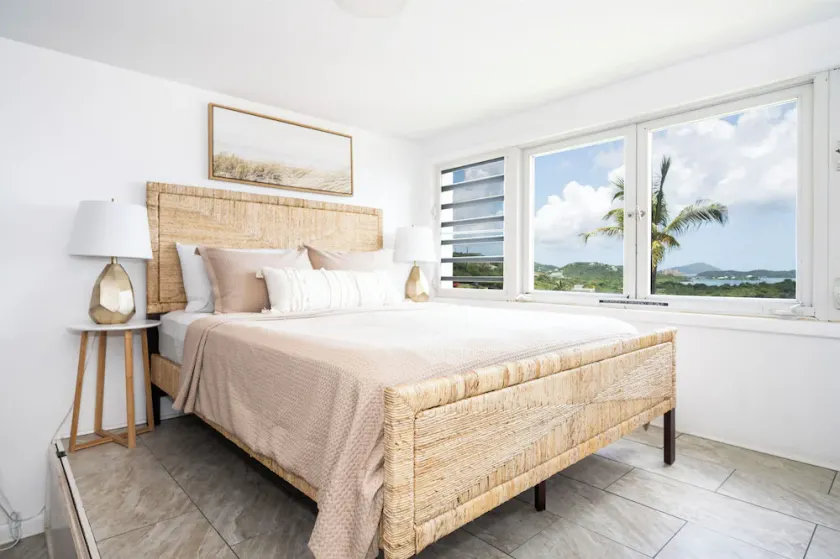 Stylish Beach Condo located on Sapphire Beach - Image 1
