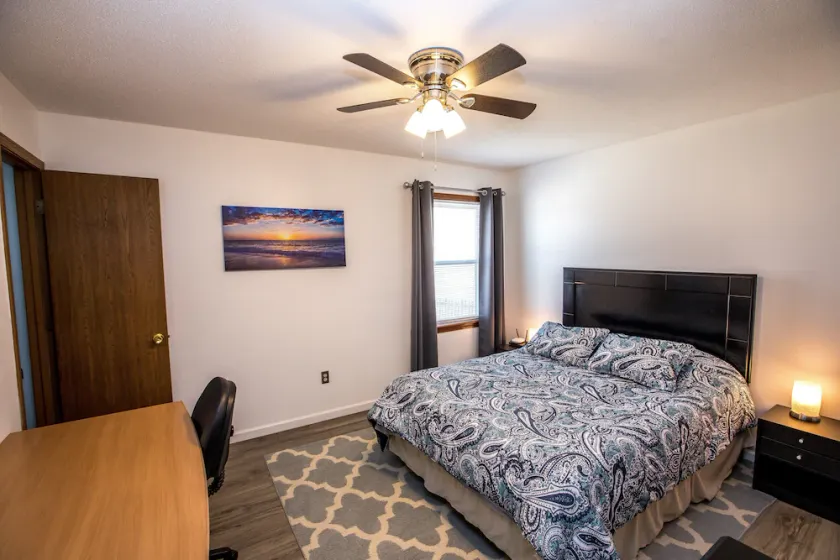 ⭐️Comfortable✅Clean✅ Central✅!Stylish✅!PetFriendly⭐️Backyard⭐️Grill - Image 1