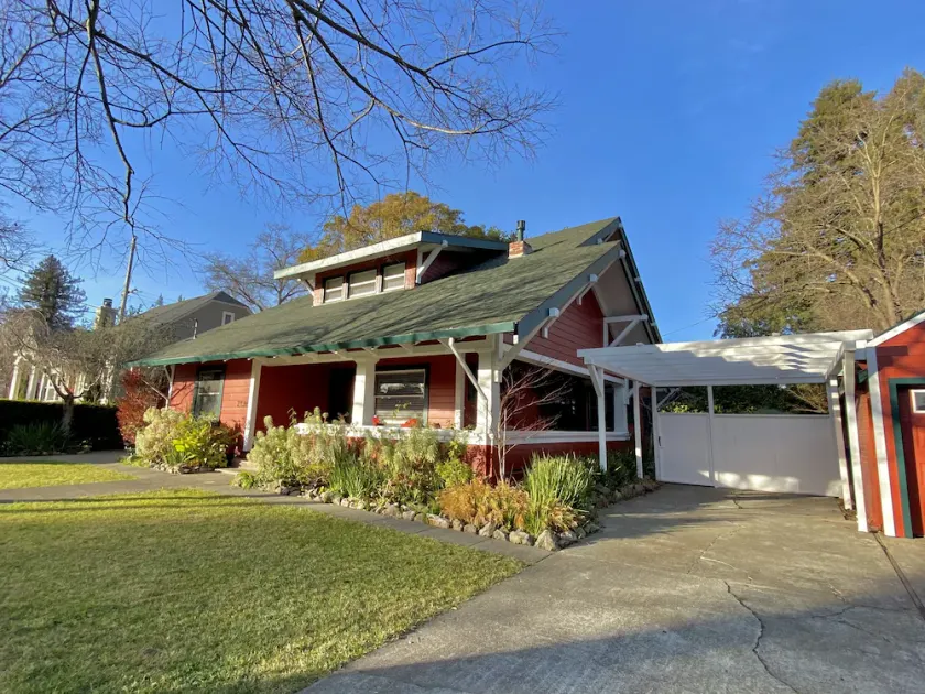 The Napa Art House Near Downtown Hot tub - Image 1