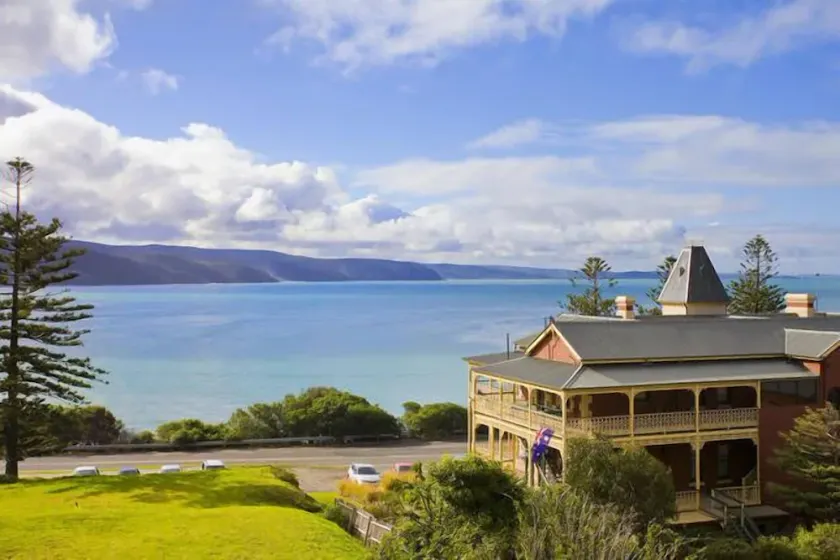 Lorne Penthouse - water views - Image 1