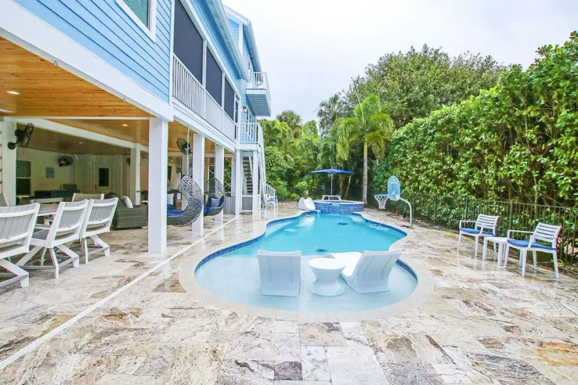 Island Escape - Luxury Captiva Island Home w/Pool + Hot Tub near Beach - Image 1
