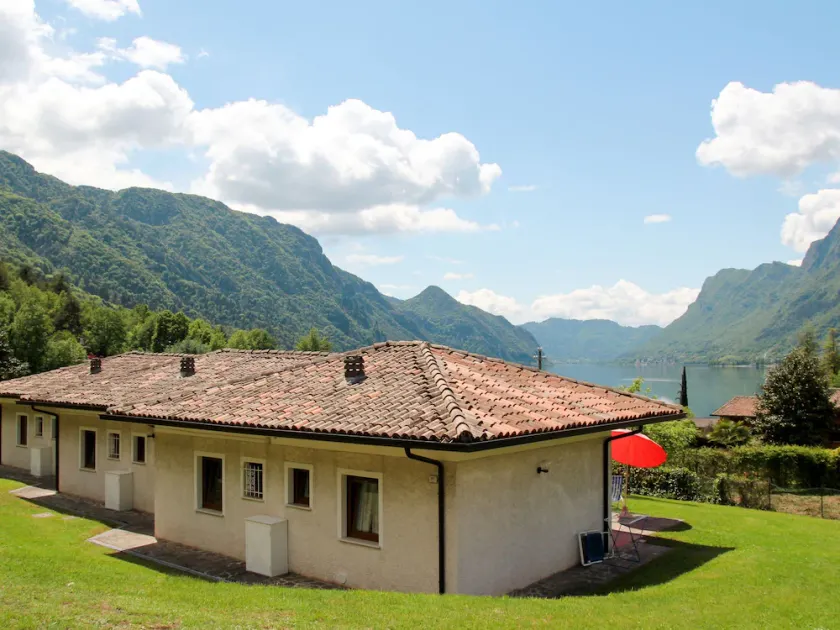 Maison avec terrasse et jardin | Vue lac | Plage à proximité | Avec animaux autorisés - Image 1