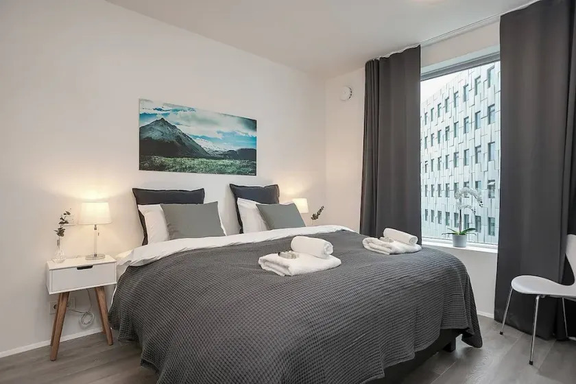 SIF Apartments - 2 bedrooms with 2 bathrooms - Image 1