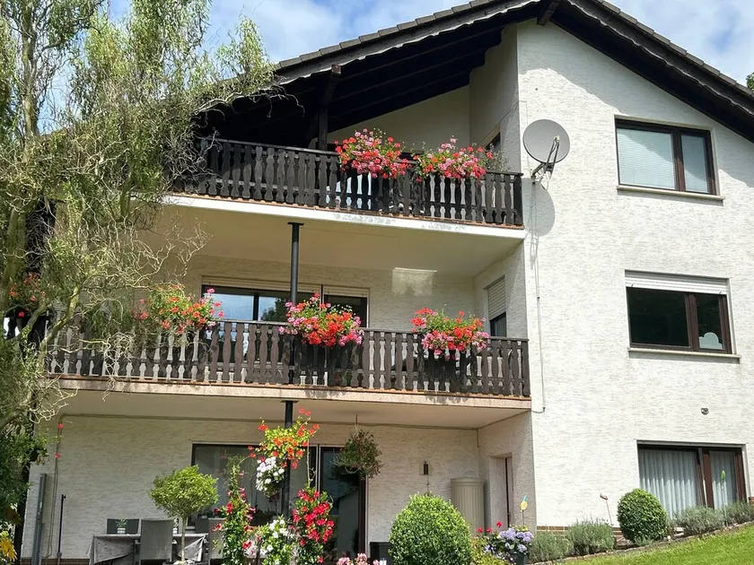 Ferienwohnung \"Zur Schönen Aussicht\" mit Bergblick, Balkon und WLAN - Image 1