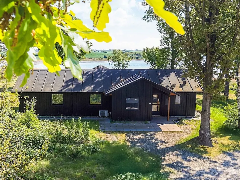 5 stjernet sommerhus i Millinge - Image 1
