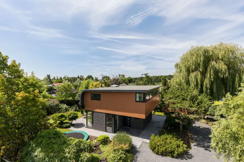 Unique property in beautiful surroundings near Rotterdam - Image 1