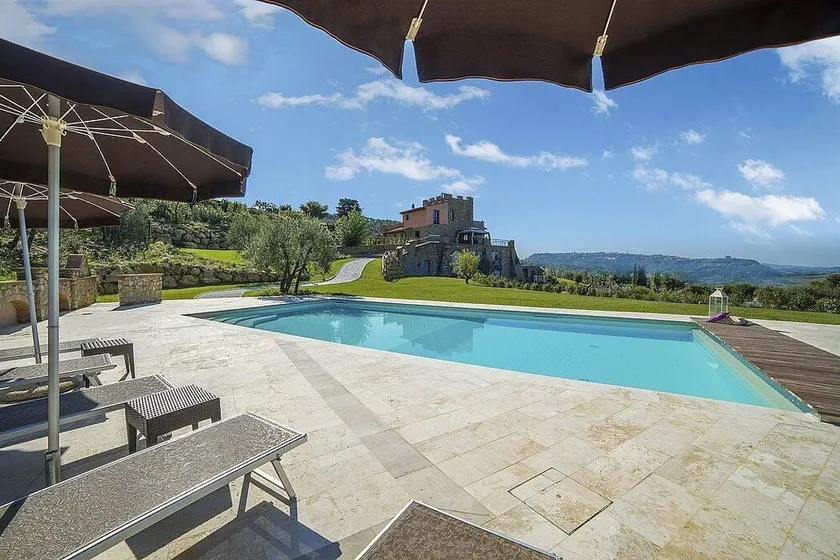 Villa Pietrina: An elegant and welcoming three-story ancient watch tower surrounded by the greenery, with Free WI-FI. - Image 1