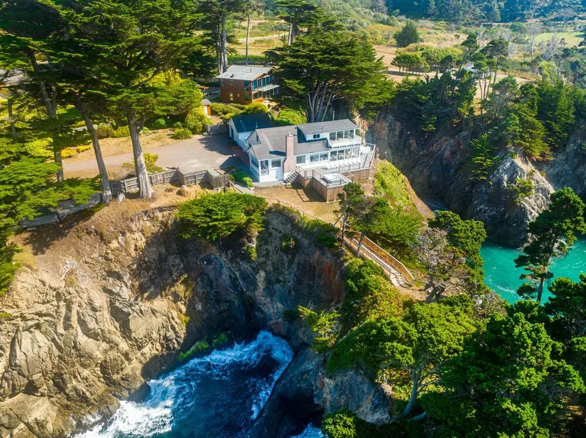 Buckhorn Cove Ocean Front with Private Peninsula - Image 1