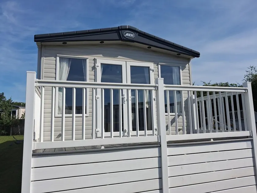 6 Berth Caravan With Front Decking At Carlton Meres In Suffolk Ref 60010K - Image 1
