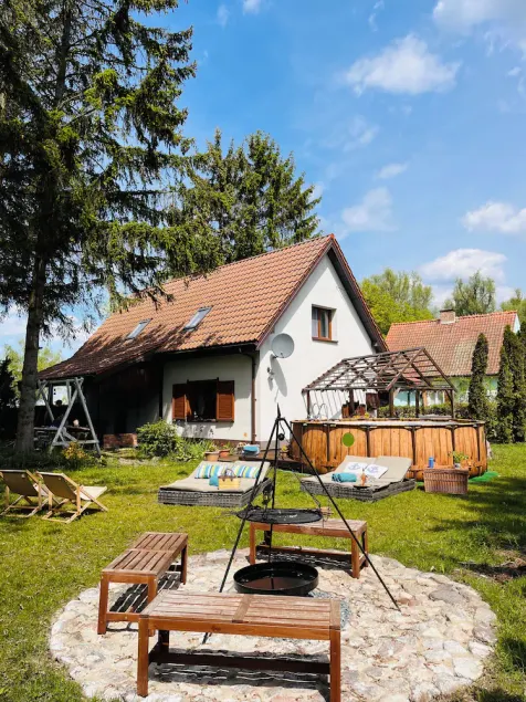Uroczy dom nad jeziorem Śniardwy tuż obok plaży - Image 1