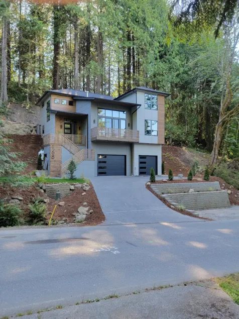 New family sized home in a quite neighborhood w/hot tub 5 minutes from the beach - Image 1