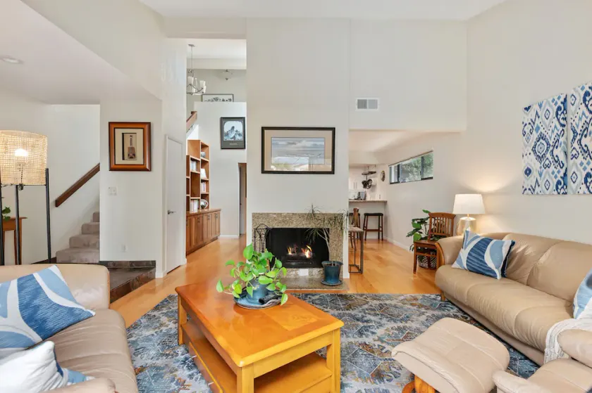 Mesa Cliff Place - Image 1