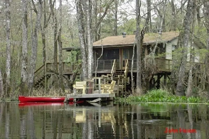Entspannen Sie an einem wunderschönen Fluss in einer natürlichen Umgebung in Florida - Image 1