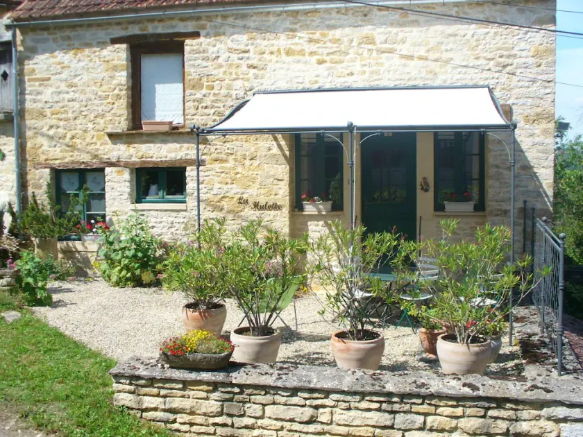 Encantadora casa de campo en Auxois-Costa de Oro \"La Hulotte\" - Image 1