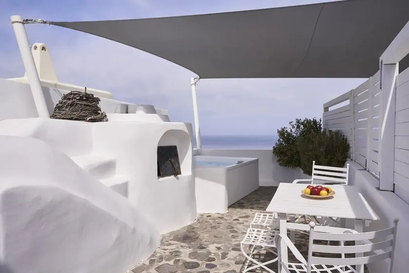 Beautiful Santorini Villa | 3 Bedrooms | Villa Fava | Sleeps up to 12 Guests - Image 1