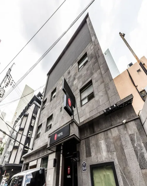 T hotel - Image 1