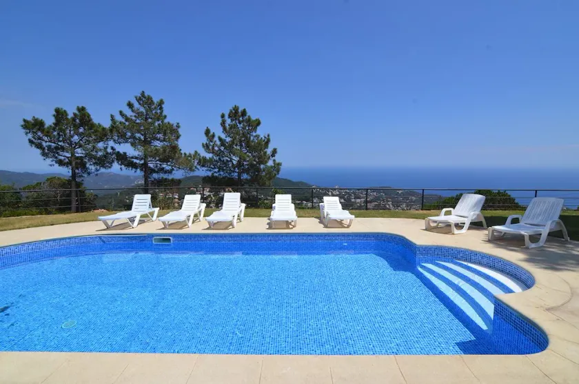 Club Villamar - Vaste et moderne villa pouvant accueillir jusqu’à 17 personnes avec piscine privé... - Image 1