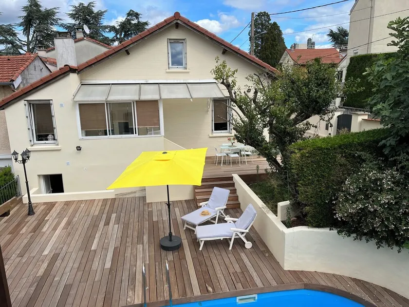 À la maison - Image 1