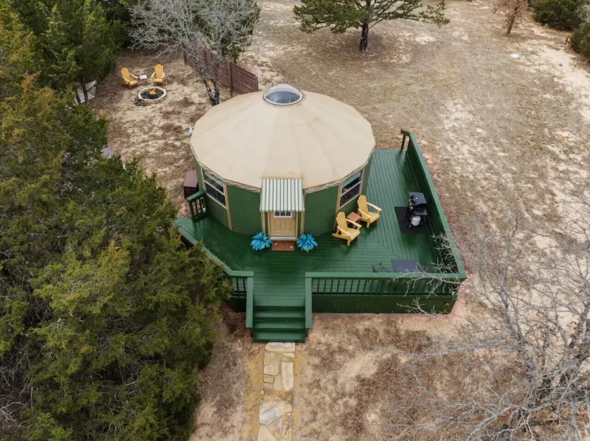 Hippy Chick Yurt Cabin - Image 1