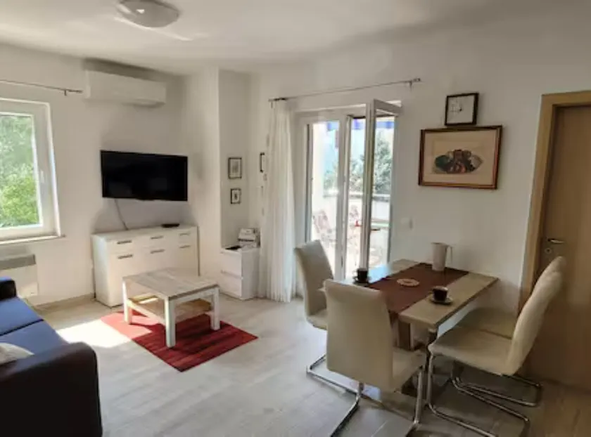 Apartment Punat - Image 1