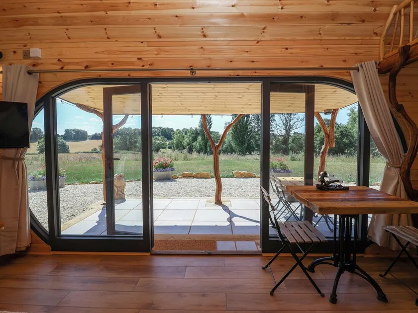 Bugley Pools Hideaway - Image 1