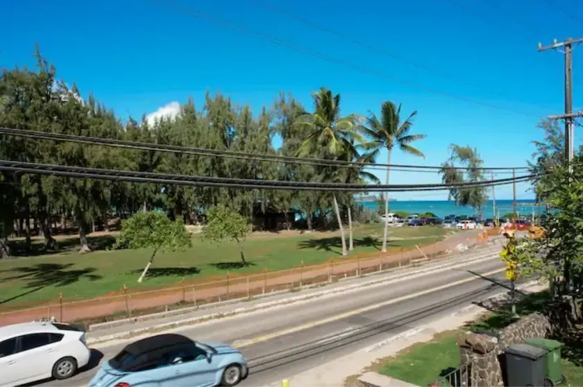 Cool retreat at the entrance to Lanikai-Very Close to Beach-3 Primary Bedrooms - Image 1