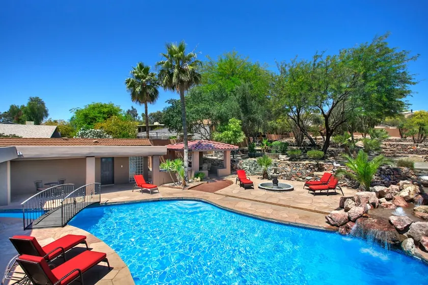 Mountainside Resort-like with/ Heated Pool/Spa, Tennis, Pickelball, Bocci, Golf! - Image 1