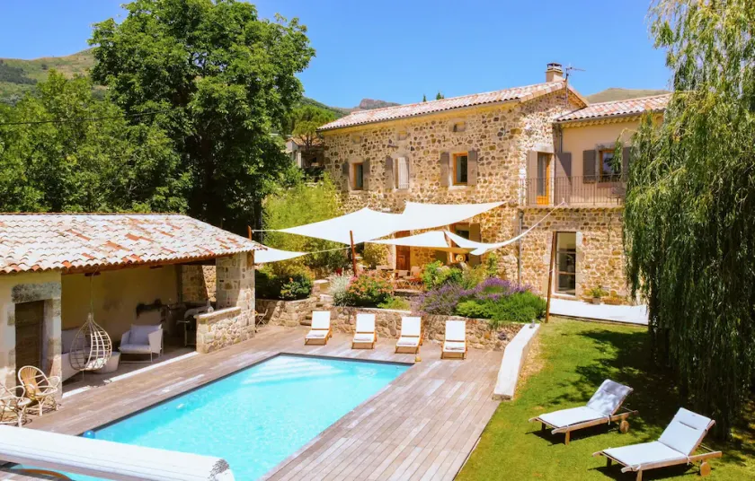 2 Bedroom Stunning Home In St Etienne De Boulogne - Image 1