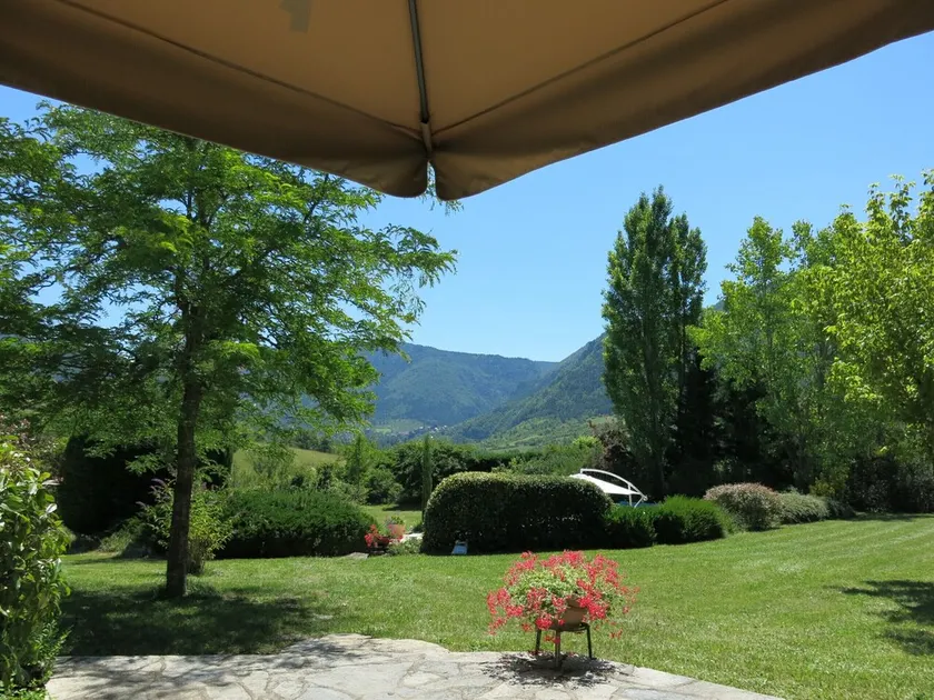 VILLA 6 PERS. MIT POOL AUF 4000 m² IN DEN GORGES DU TARN - Image 1