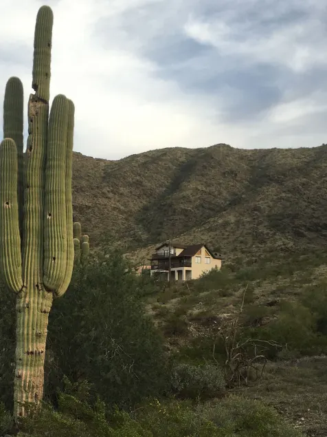 Spectacular panoramic Phoenix Valley views and desert mountain hiking /bicycling - Image 1
