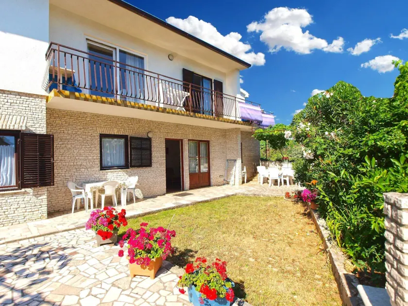 Apartment 1398/13153 (Istria - Pjescana Uvala), 350m from the beach - Image 1