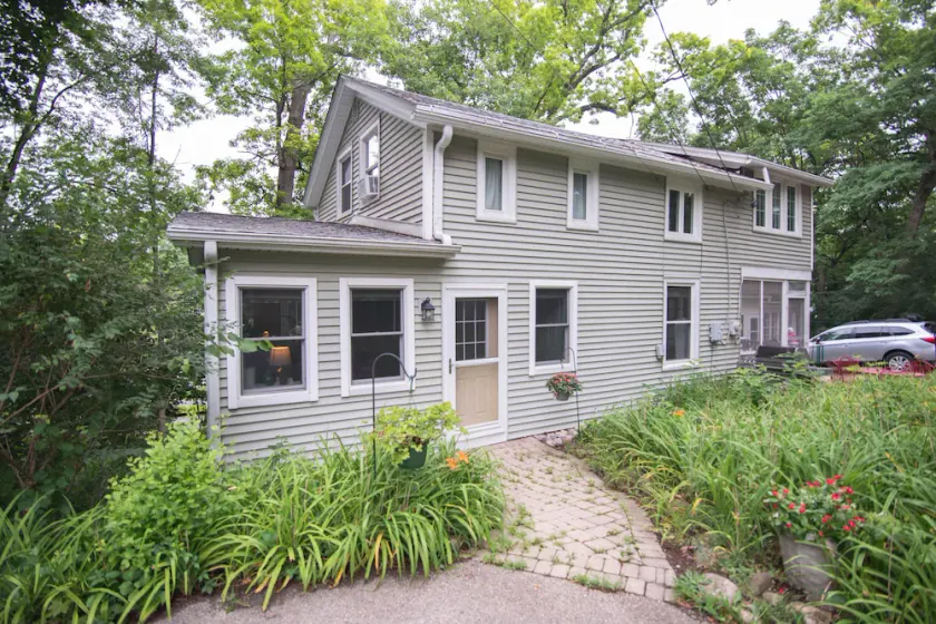 3 BR / 2 BA House nur wenige Schritte vom Genfer See entfernt - Image 1
