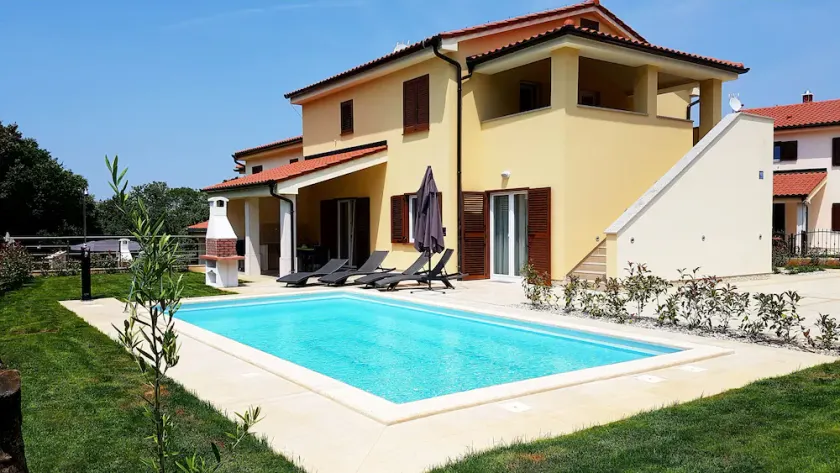 Casa de vacaciones Villa Banjole 8 + 2 personas con piscina privada - Image 1