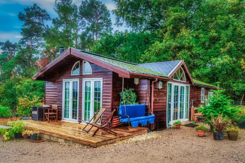 Alpaca Farm- Valley Views- Sleeps 4- Parking- Pets - Image 1