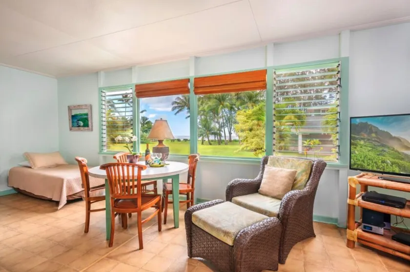 Altmodisches Strandhaus an der Hanalei Bay; atemberaubender Bergblick, Meeresbrisen - Image 1