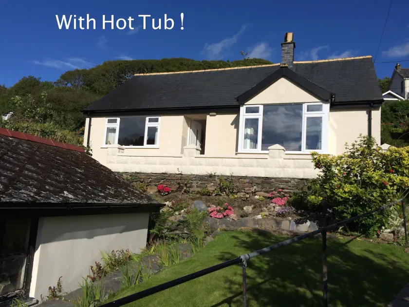 Dejligt sommerhus i Snowdonia, privat boblebad, ved bjergene og den prisbelønnede strand - Image 1