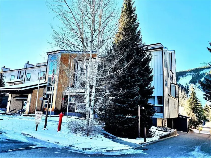 Condo 1 unité de fin de chambre, 6 couchages, à distance de marche de remonte-pente - Image 1